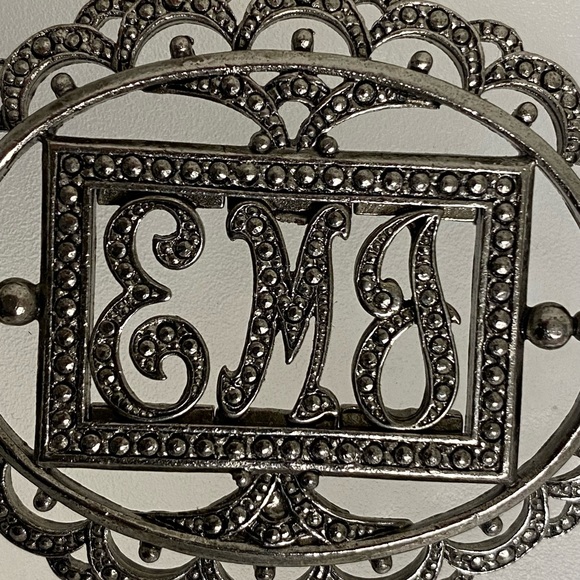 Vintage Miriam Haskell Brooch EMJ Initials - Picture 7 of 8
